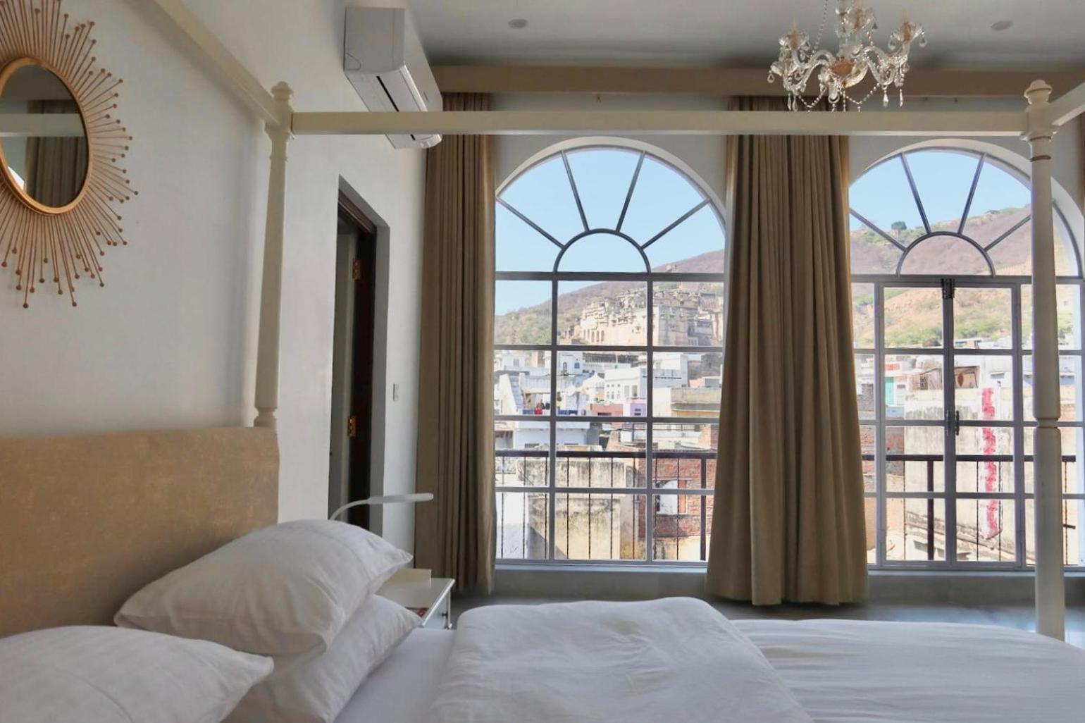 เดฟ นิวาส Hotel บุนดิ ภายนอก รูปภาพ